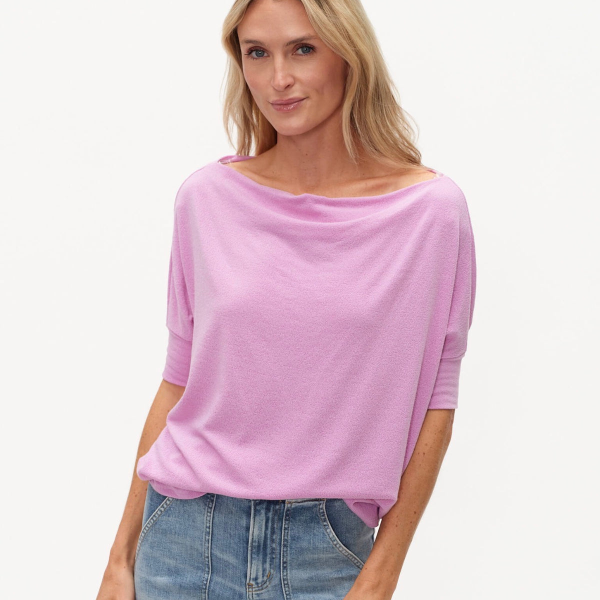 Short Sleeve Anywhere Top in Violet – ZIA Boutique