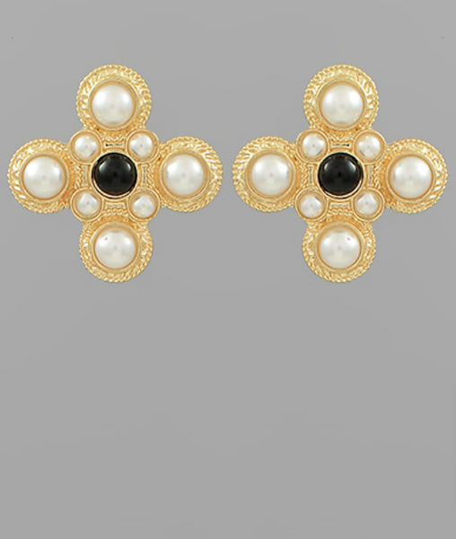 Chanel Enamel Clover CC Stud Earrings - Black, Gold-Tone Metal