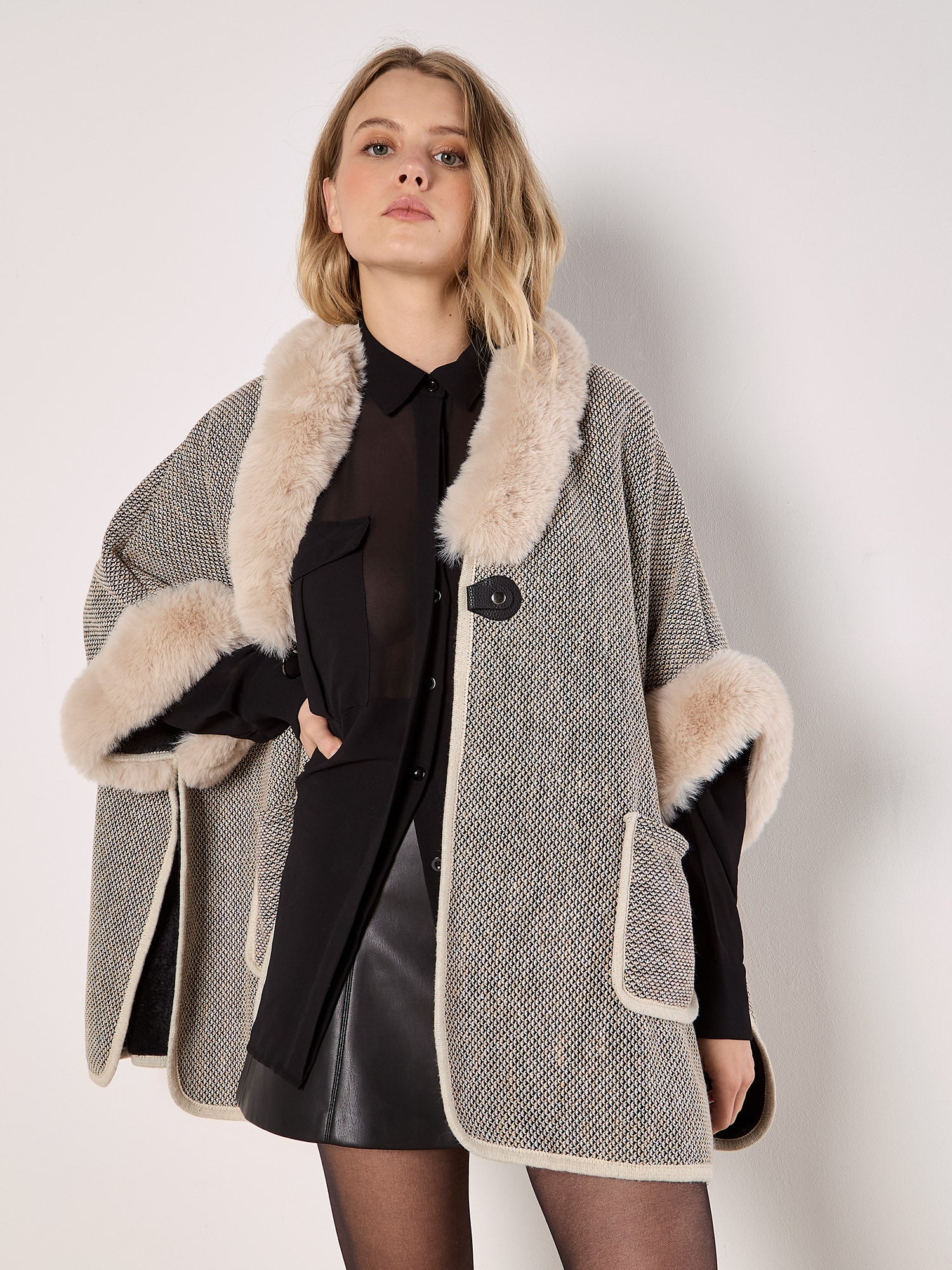 ジャケット・アウター Birthdaybash ALETTA 3WAY CAPE COAT ALETTA 3WAY CAPE COAT - BIRTHDAY BASH