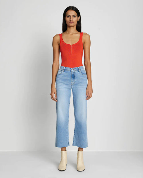 Cropped Alexa in Etienne